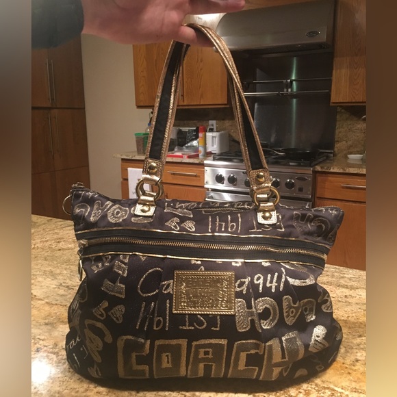 Coach Poppy Graffiti Scribble Tote Bag in Black and Gold!!! - Picture 3 of 15